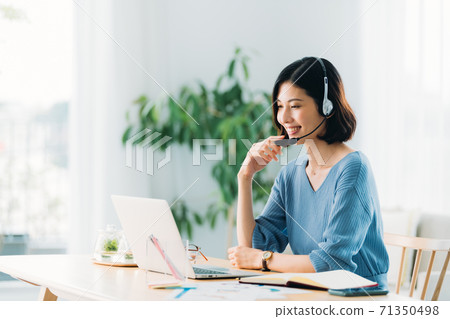 Work from home Female 71350498