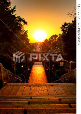 Miyaji-dake shrine, light road 71352815
