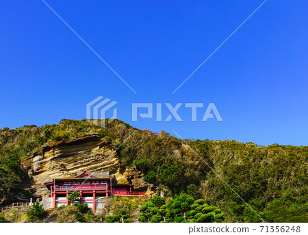 Gakekannon [Tateyama Tourist Attractions] (* The exterior is photographed from outside the subject's premises) 71356248