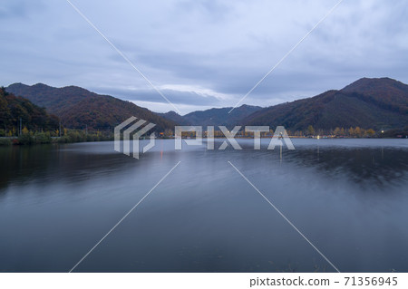 Mungwon Reservoir, Goesan-gun, Chungbuk Mungwon Reservoir, Goesan-gun, Chungbuk 71356945