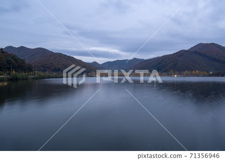 Mungwon Reservoir, Goesan-gun, Chungbuk Mungwon Reservoir, Goesan-gun, Chungbuk 71356946