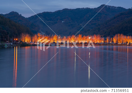 Mungwon Reservoir, Goesan-gun, Chungbuk Mungwon Reservoir, Goesan-gun, Chungbuk 71356951
