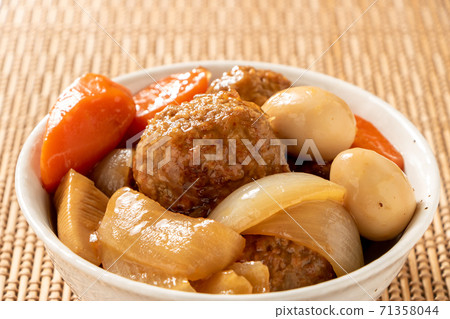 醋豬肉肉餡餃子。 71358044