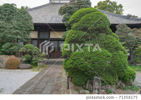 YoHisashiin 71358175