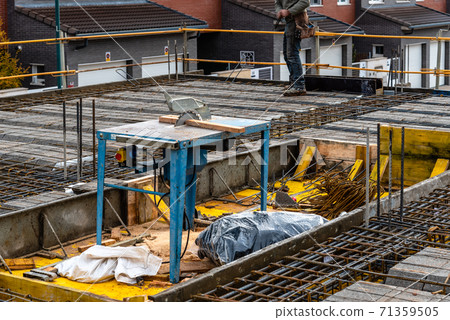 Construction works on a reinforced concrete slab 71359505