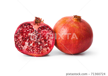 Big ripe pomegranate Big ripe pomegranate 71360724