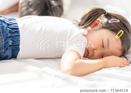 Child lifestyle education parenting Child lifestyle education parenting 71364519