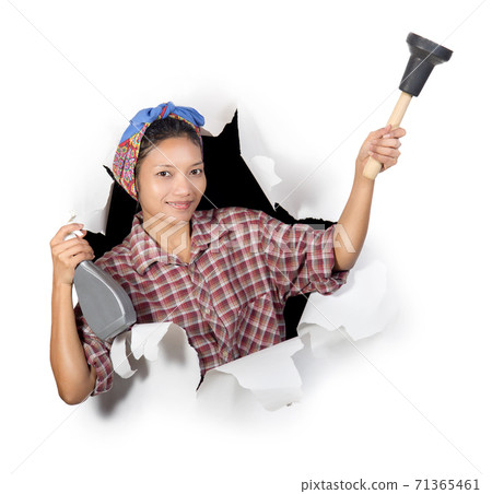 woman of the household 71365461