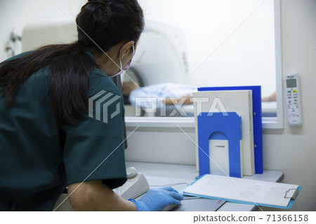 CT examination 71366158