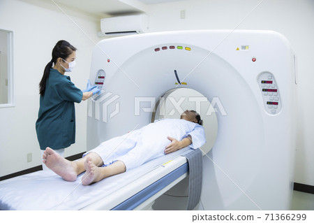 CT examination 71366299