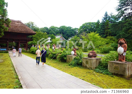 Morinji Bunbuku Chagama Bunbuku Chagama Sanmon Sando Tanuki Tanuki Tanuki Statue 71366960
