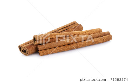 Cinnamon sticks isolated on white background 71368374