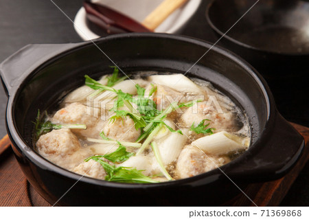 Chicken ball dumpling hot pot Chicken ball dumpling hot pot 71369868