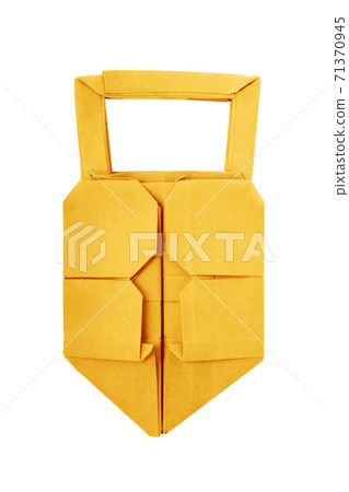 Origami paper golden padlock isolated on a white 71370945
