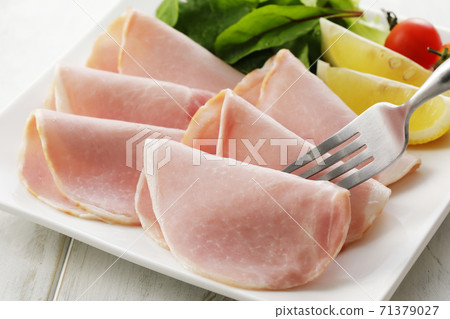 Served pork loin ham 71379027