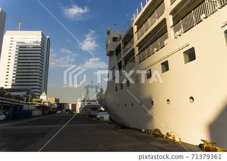 Ogasawara Maru berths at home port Ogasawara Maru berths at home port 71379361