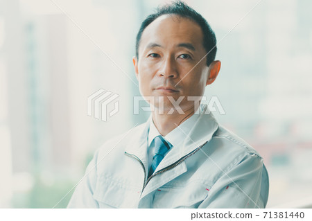 男人 男 男性 71381440