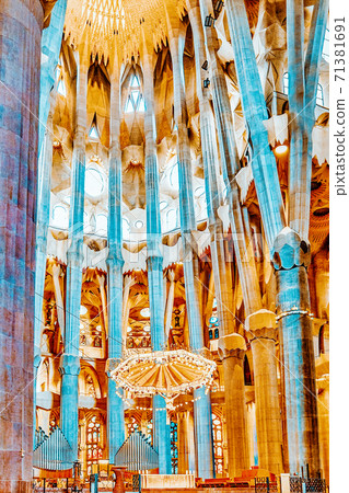 BARCELONA, SPAIN - SEPTEMBER 04 71381691