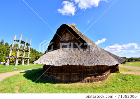 世界文化遺產丸井山內遺址特別歷史遺跡丸山遺址大土木柱建築青木城在繩文時代青森市坂井麻佐丸山 世界文化遺產丸井山內遺址特別歷史遺跡丸山遺址大土木柱建築青木城在繩文時代青森市坂井麻佐丸山 71382000