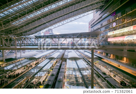 Scenery of JR Osaka Station seen from the top of the platform 71382061