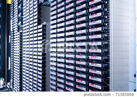 data storage hard drives with magnetic tapes 71383008