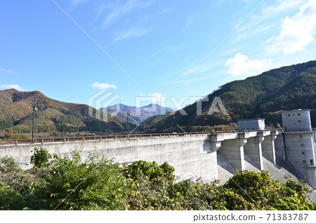 Hayachine Dam and Mt. Hayachine with the first snowfall Hayachine Dam and Mt. Hayachine with the first snowfall 71383787