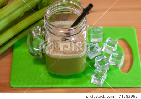 Healthy drink, vegetable juice, studio shot Healthy drink, vegetable juice, studio shot 71383963