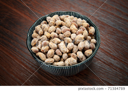 Dried natto 71384789