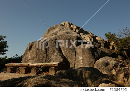 杜城,孫成吉,漢陽,北漢山,博彥峰,楓樹,秋季 杜城,孫成吉,漢陽,北漢山,博彥峰,楓樹,秋季 71384795