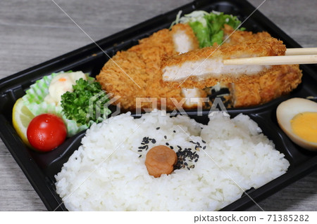 Tonkatsu lunch box Tonkatsu lunch box 71385282