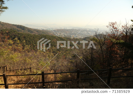 布卡克山，布漢山，波昂山，貝加克山，秋葉山 71385929