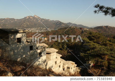 布卡克山，布漢山，波昂山，貝加克山，秋葉山 71385940