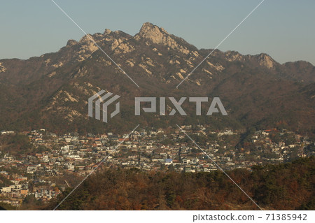 布卡克山，布漢山，波昂山，貝加克山，秋葉山 71385942