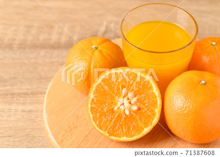 Fresh Honey Murcott orange fruit and juice Fresh Honey Murcott orange fruit and juice 71387608