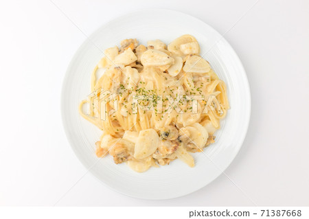 Cream pasta Cream pasta 71387668