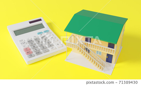 玩具公寓和計算器放在平坦的表面上 71389430