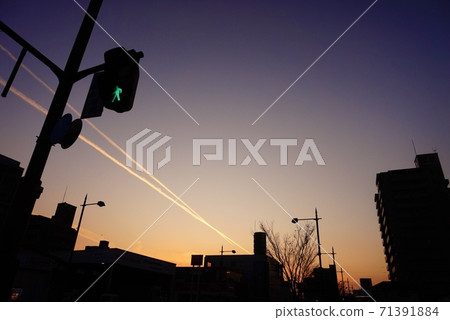 兩個空中云 71391884