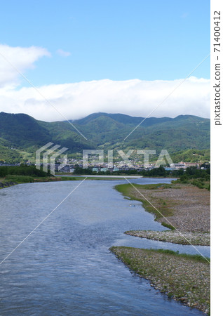 View of the Chikuma River from Taibo Bridge, Sakaki Town, Nagano Prefecture 71400412