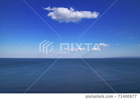 Beautiful natural sea landscape in sunny day.  71400877