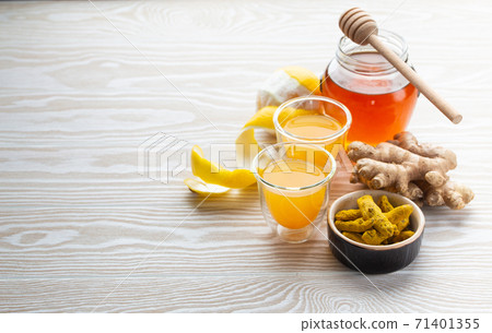 Turmeric lemon honey beverage Turmeric lemon honey beverage 71401355