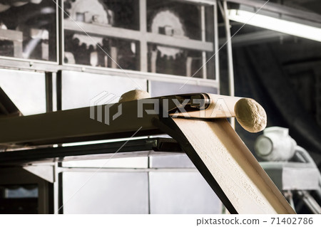 Automated production of bread. Automated production of bread. 71402786