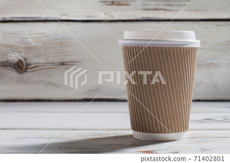 Ripple paper cup with lid. 71402801