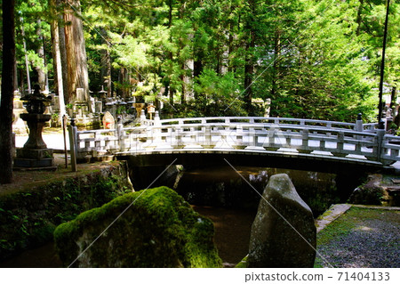 Koyasan Oku-no-in Temple Gobyobashi (Mumyo Bridge) & Tamagawa (Koya-cho, Ito-gun, Wakayama Prefecture) 71404133