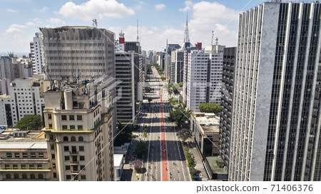 Avenida Paulista (Paulista avenue), Sao Paulo city, Brazil Avenida Paulista (Paulista avenue), Sao Paulo city, Brazil 71406376
