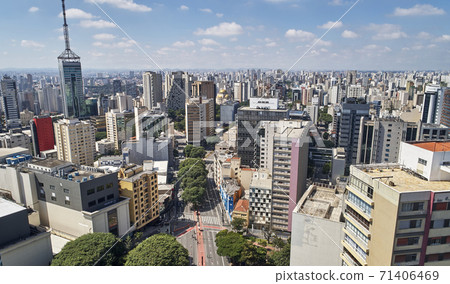 Avenida Paulista (Paulista avenue), Sao Paulo city, Brazil Avenida Paulista (Paulista avenue), Sao Paulo city, Brazil 71406469