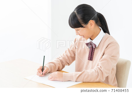 初中生，高中生，婦女學習，參加考試，學習 71408455