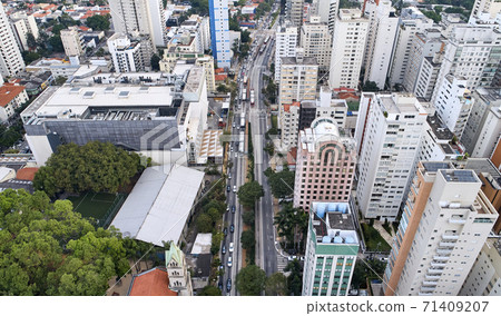 Aerial view of Nove de Julho avenue in Sao Paulo city. Aerial view of Nove de Julho avenue in Sao Paulo city. 71409207