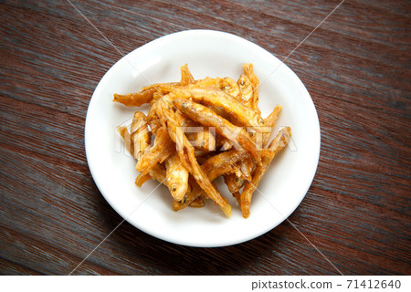 Wakasagi fried chicken tsukudani 71412640