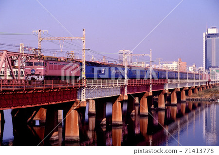 1996 EF81 108藍色列車日本開羅4號瞄準大阪終點站 71413778