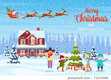 kids decorating a Christmas tree 71414966